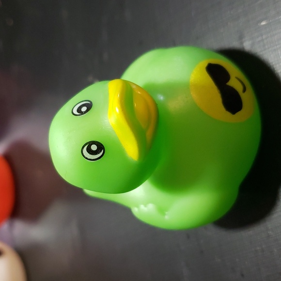 Lot of 5 Ducks with Laminated Ducking Tags! #DuckDuckJeep #DuckingJeeps - Picture 6 of 13